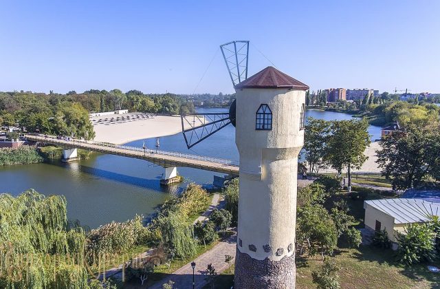 Міст і водонапірна вежа
