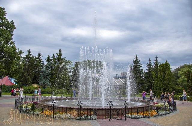 Фонтан у курортному парку